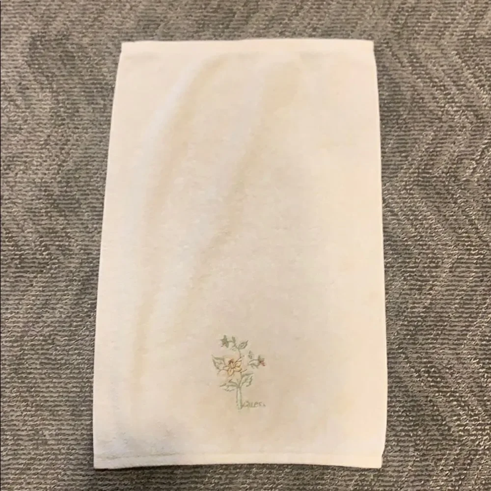 Guess Floral Hand Towel
